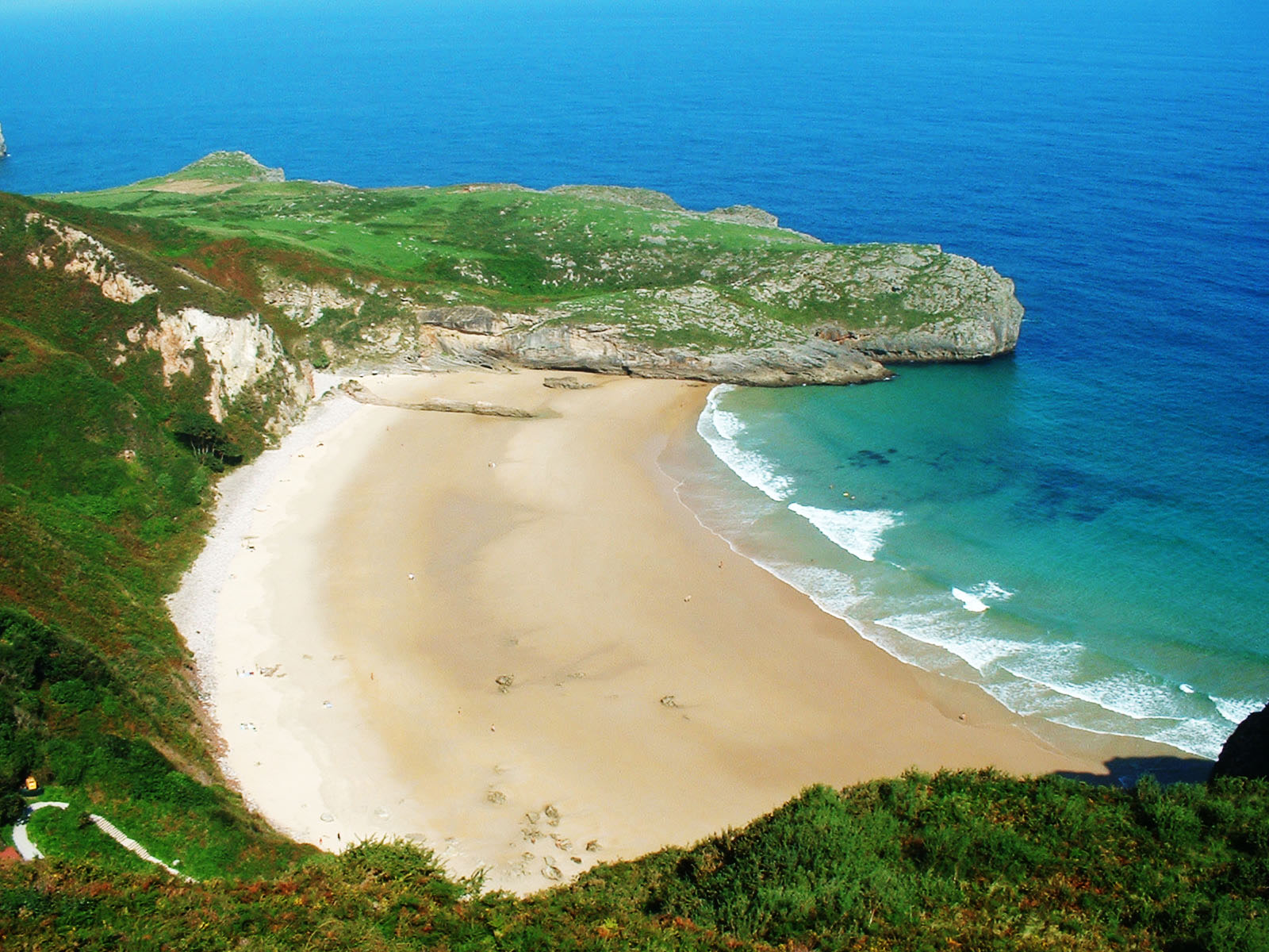 Playa de Ballota. LLanes