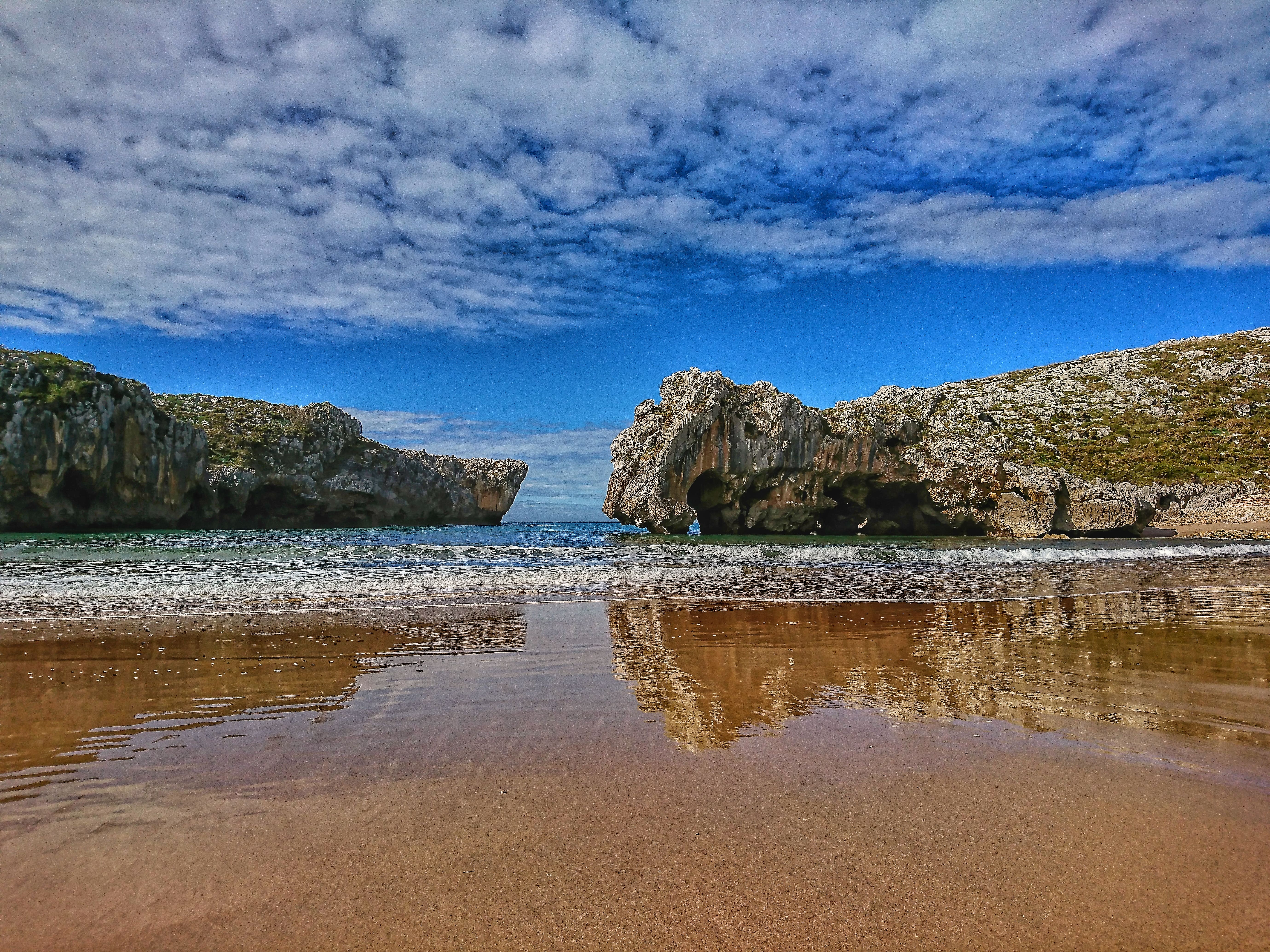 Cuevas de Mar, LLanes.