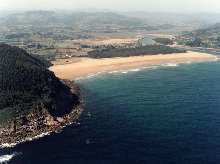 Rodiles Playa de Rodiles - Playas de Asturias